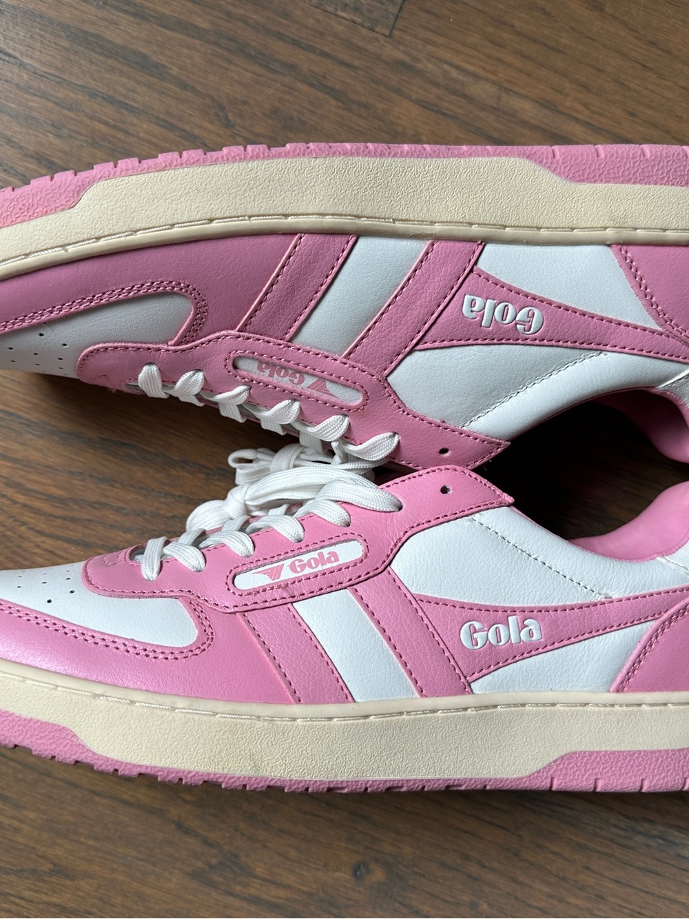 Gola NWOT Women’s Pink & White Low-Top Sneakers Size 10 US